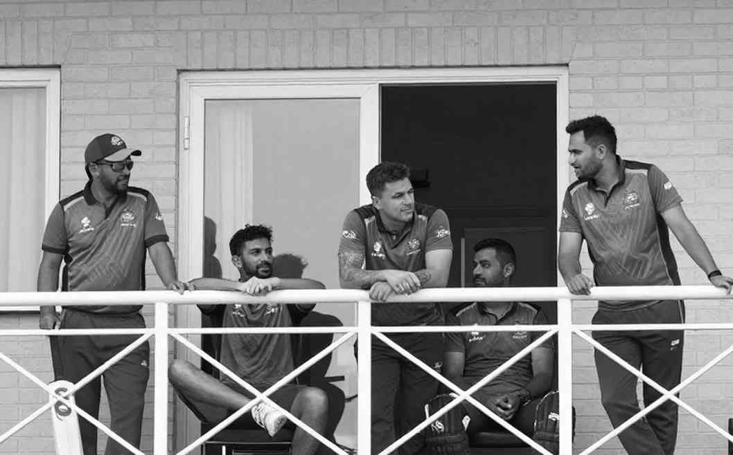 নিলামের কোলাহলে হাফ-স্পেস: ক্রিকেটের ট্রান্সফার উইন্ডোয় দাম ঠিক করে আসলে কে?