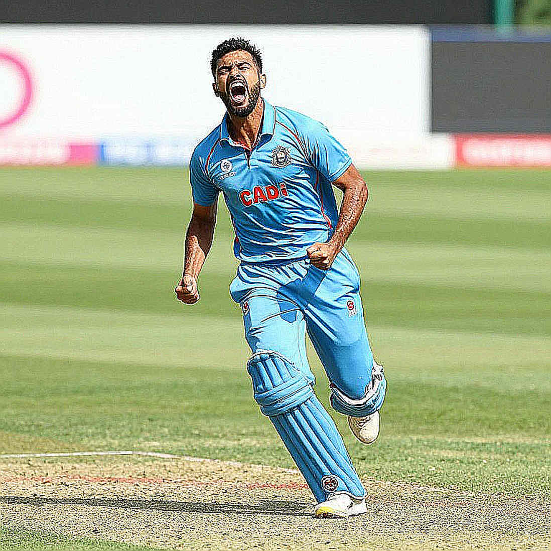 তিন মিনিটের ঘড়ি, একটি ভাঙা স্ট্র্যাপ আর ট্রান্সফার উইন্ডোর অদৃশ্য কাগজ