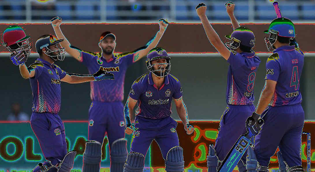 দুই খেলার সীমানায় এক নীরব মেট্রোনোম: এলিস পেরি, ভিয়েরির দাবি আর ভাইরাল হওয়ার ফাঁদ