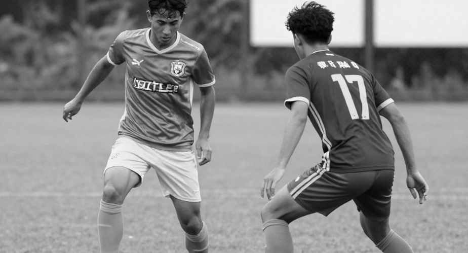 যাচাইয়ের শৃঙ্খল: ফুটবলের তথ্যপ্রবাহ, খালি ফিড আর ব্লকচেইনের পাঠ