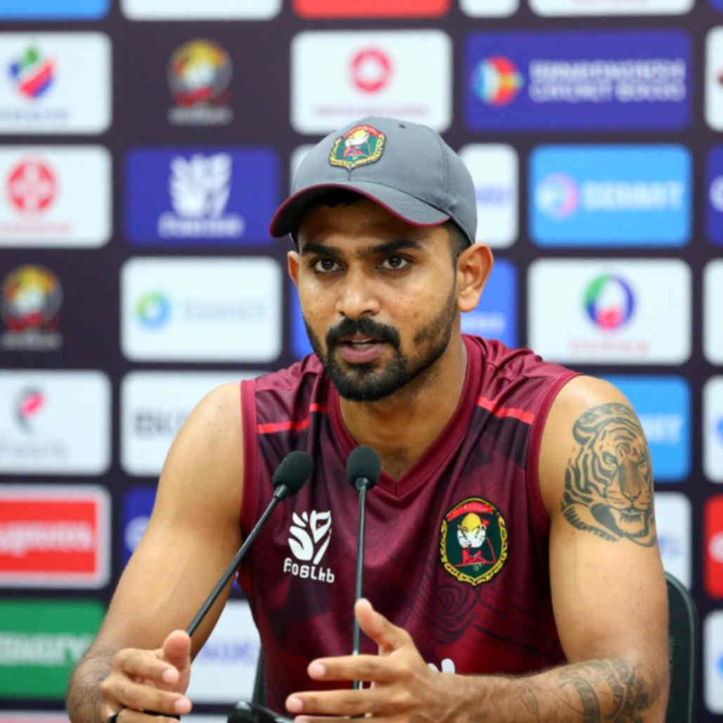 ১৯৯-এর ওপাশে যা থাকে: দিল্লির প্রথম ইনিংস, সিরাজের ওভার আর গিলের পাঁচ বল